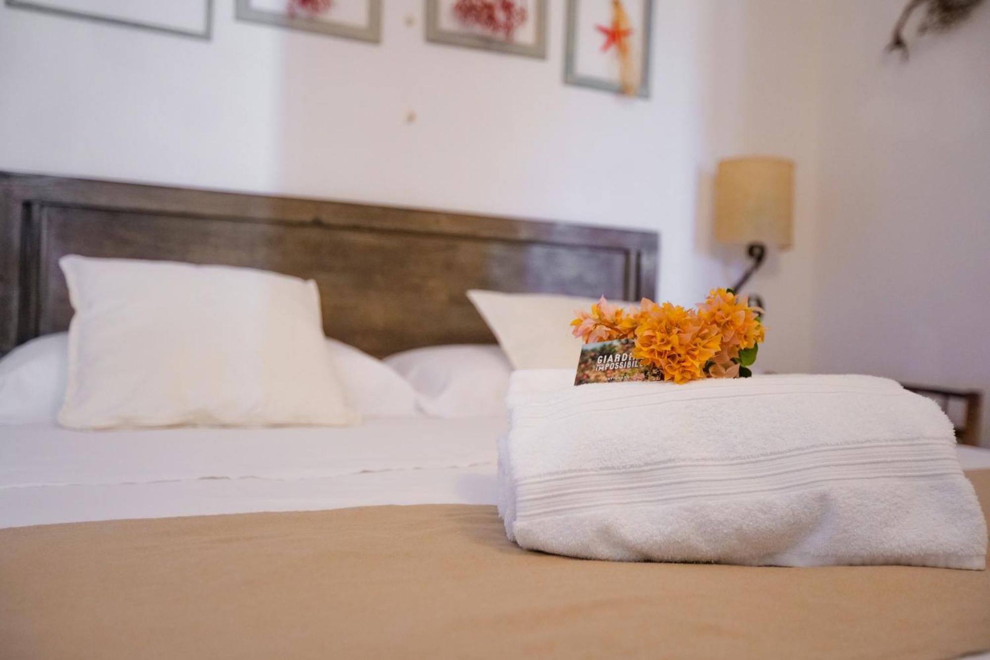 Giardino Dell'Impossibile Di Antonino Campo Apartment Фавиняна Екстериор снимка