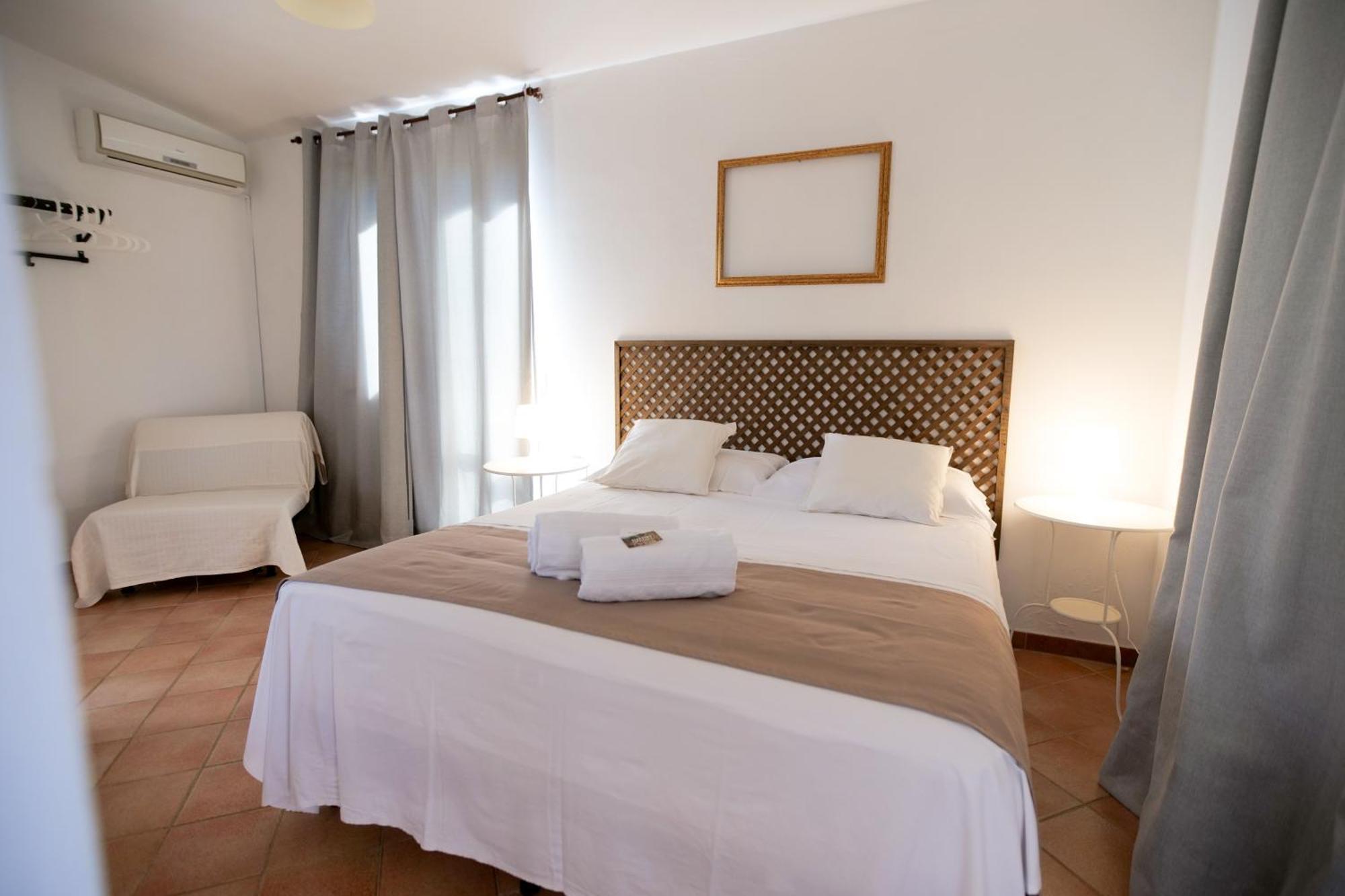 Giardino Dell'Impossibile Di Antonino Campo Apartment Фавиняна Стая снимка
